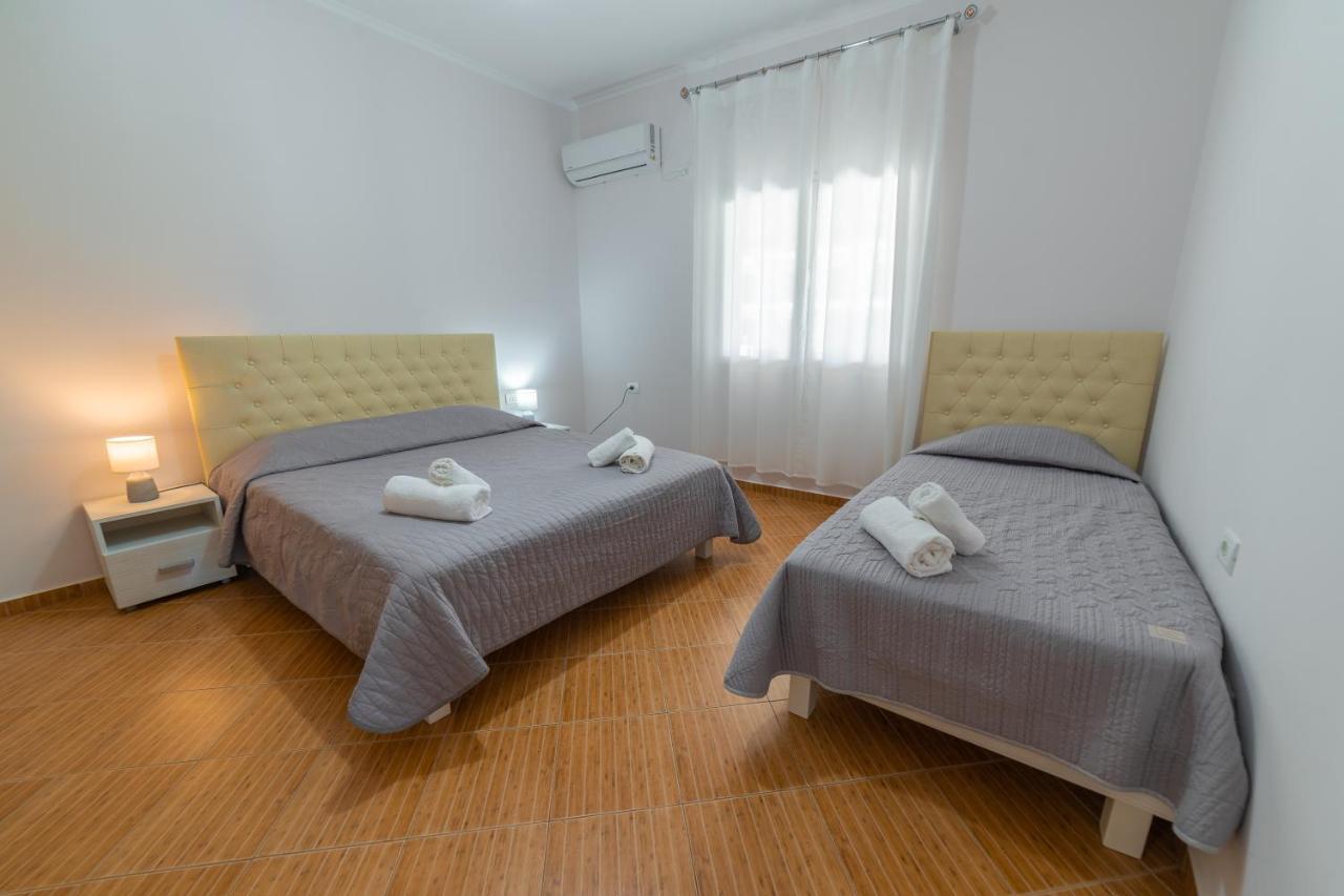 Dajana Apartments Ксамил Экстерьер фото