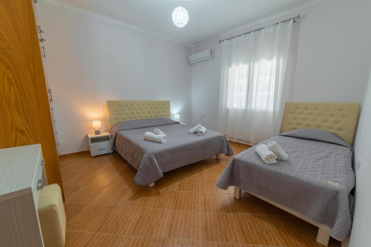 Dajana Apartments Ксамил Экстерьер фото