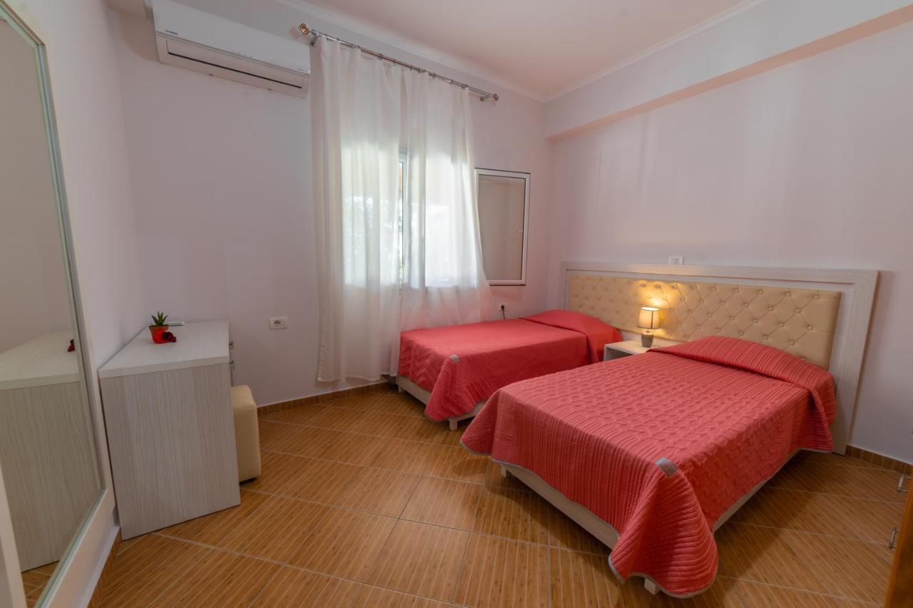 Dajana Apartments Ксамил Экстерьер фото