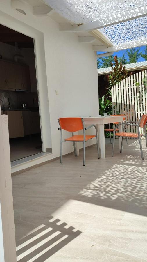 Dajana Apartments Ксамил Экстерьер фото